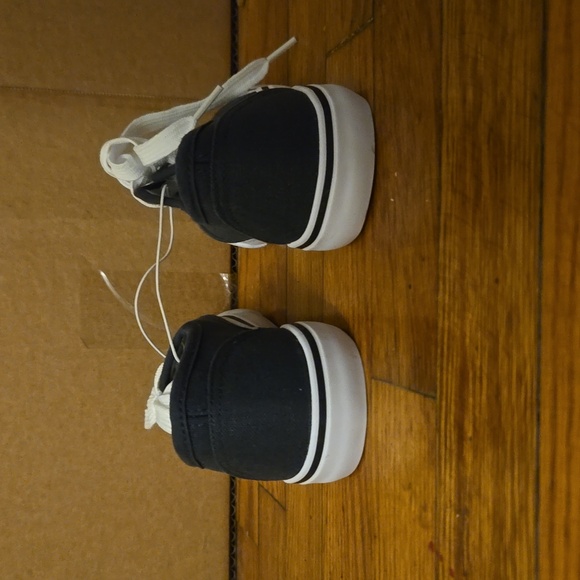 Gigil Girls Sneakers - Picture 3 of 5